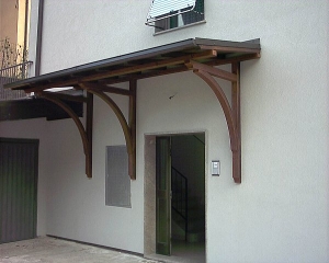 TETTOIA IN LEGNO